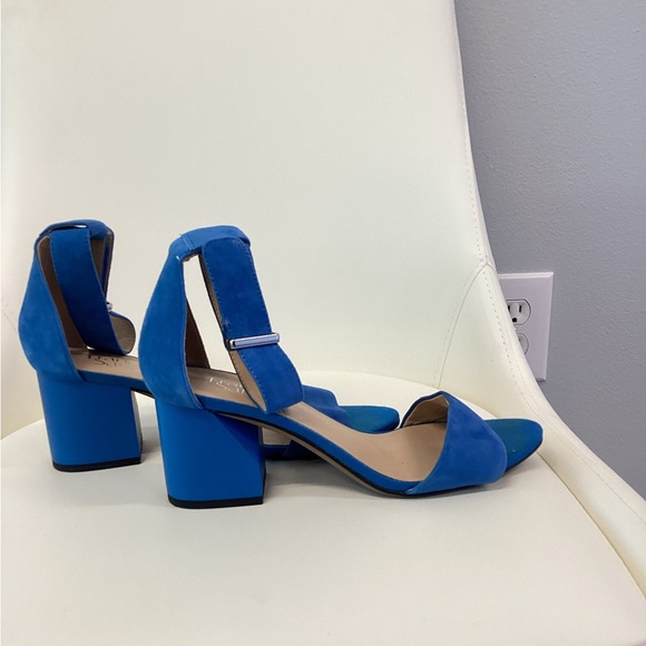 Franco Sarto Blue heels with wrap ankle Size 9 - Picture 4 of 9